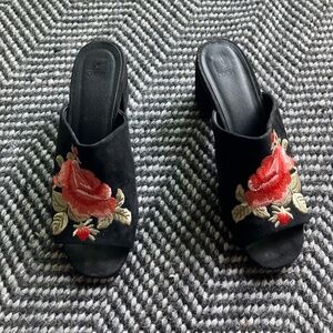 90s Oasis - Mule Block Heel - Rose Embroidery Size 39.5 (US Women's 8.5/9)